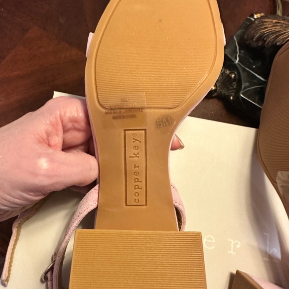 Sandals - Picture 5 of 5